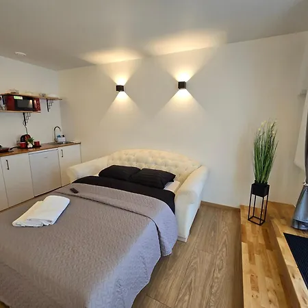 T1 Bamboo Apartmentas